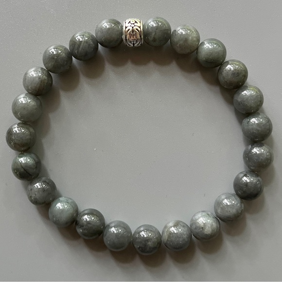 Black Labradorite Handcrafted Bead Bracelet - Picture 4 of 6